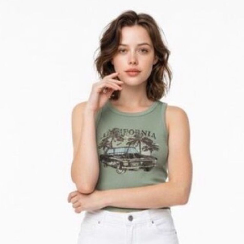 Ribbed sage California crop tank top by Shein